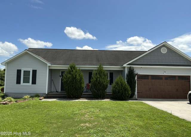 Property at 302 Brigham Ct, Jacksonville, NC 28540, 3 beds, 2 baths