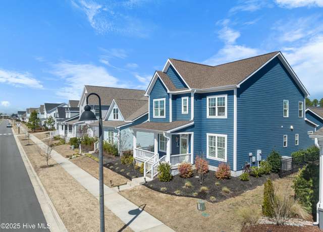 Property at 657 Edgerton Dr, Wilmington, NC 28412, 4 beds, 3 baths