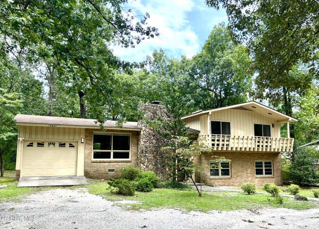 Property at 12401 Purcell Rd, Laurinburg, NC 28352, 5 beds, 3 baths