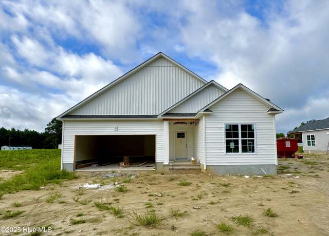 Property at 919 Albrittons Rd, Kinston, NC 28504, 3 beds, 2 baths