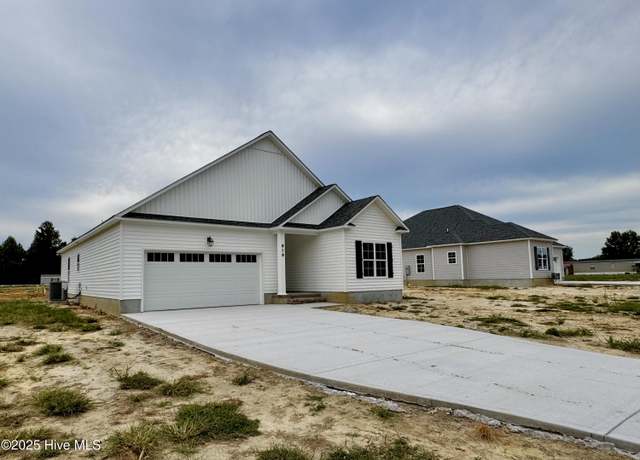 Property at 919 Albrittons Rd, Kinston, NC 28504, 3 beds, 2 baths
