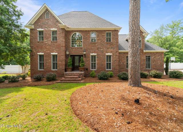 Property at 12820 Pinewood Trl, Laurinburg, NC 28352, 4 beds, 2.5 baths