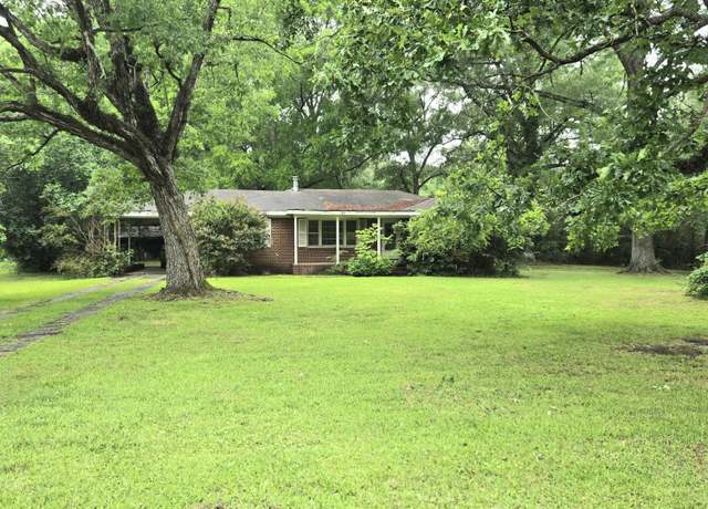 Property at 5460 Gardnerville Rd, Ayden, NC 28513, 3 beds, 1 bath