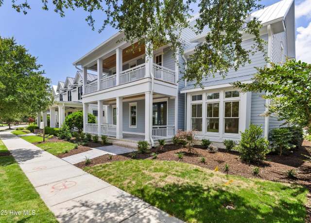 Property at 5312 Hanahan Dr, Wilmington, NC 28403, 5 beds, 4 baths