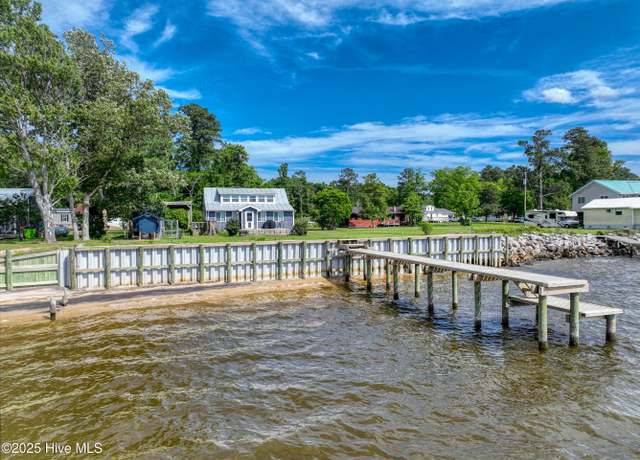 Property at 1565 Belangia Rd, Havelock, NC 28532, 2 beds, 1 bath
