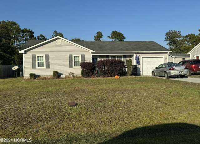 Property at 310 Timber Ridge Dr, Hubert, NC 28539, 3 beds, 2 baths