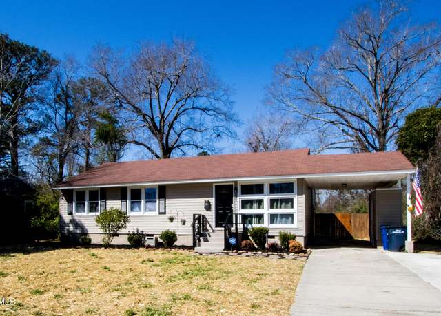 Property at 611 Jarman St, Jacksonville, NC 28540, 3 beds, 2 baths