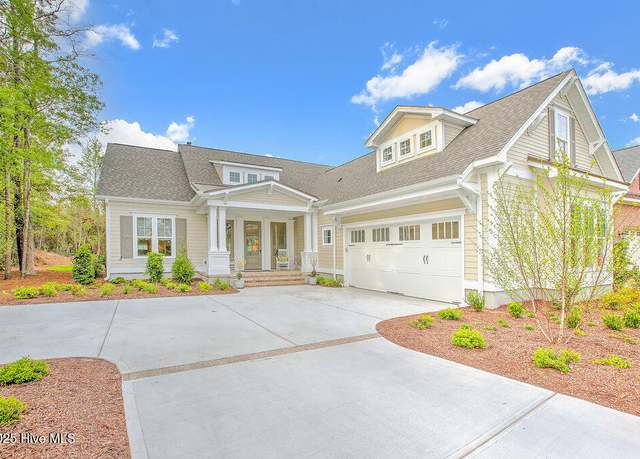 Property at 726 Cedarhurst Dr SE, Bolivia, NC 28422, 4 beds, 3.5 baths