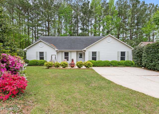 Property at 706 E Hightree Ln, New Bern, NC 28562, 3 beds, 2 baths