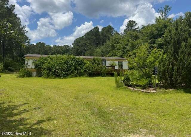 Property at 116 Oakleaf Dr, Hamlet, NC 28345, 5 beds, 2 baths
