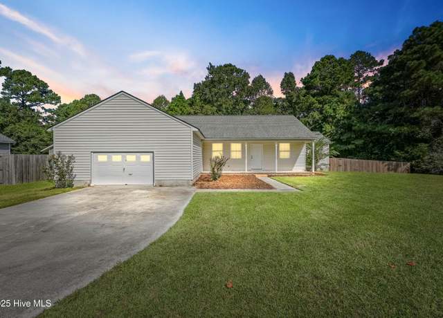 Property at 107 Evergreen Dr, Hubert, NC 28539, 4 beds, 2 baths