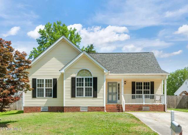Property at 4419 Surrey Meadows Dr, Winterville, NC 28590, 3 beds, 2 baths