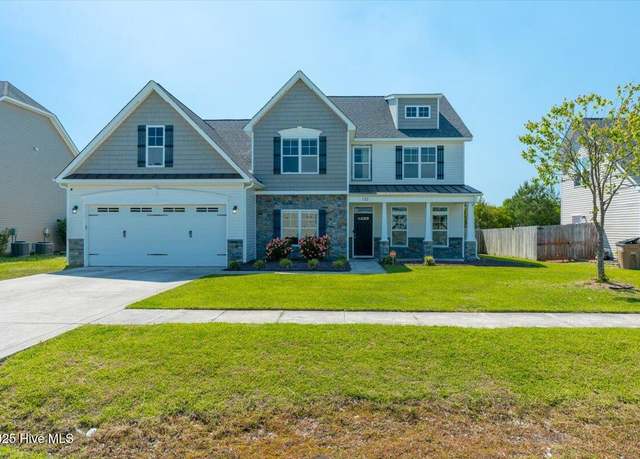 Property at 132 Turquoise Dr, Jacksonville, NC 28546, 4 beds, 2.5 baths