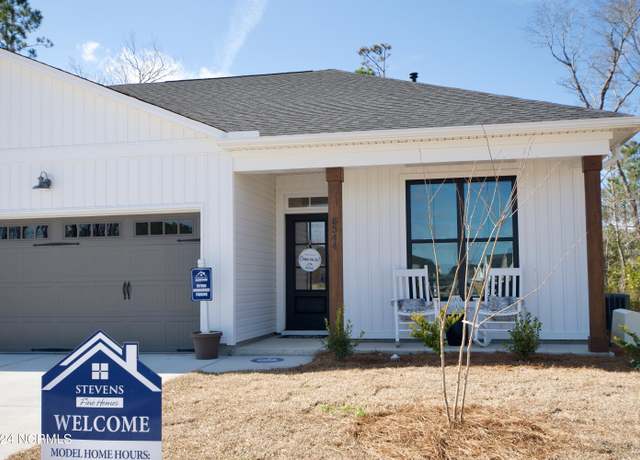 Property at 6556 Pinnacle Pt, Winnabow, NC 28479, 3 beds, 2 baths