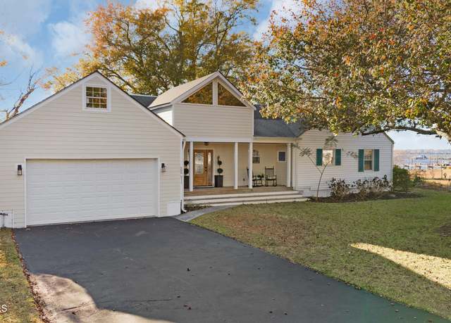 Property at 511 N A St, Bridgeton, NC 28519, 3 beds, 3 baths