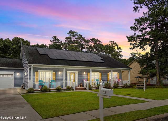 Property at 211 Brook Crossing Rd, Swansboro, NC 28584, 4 beds, 2 baths