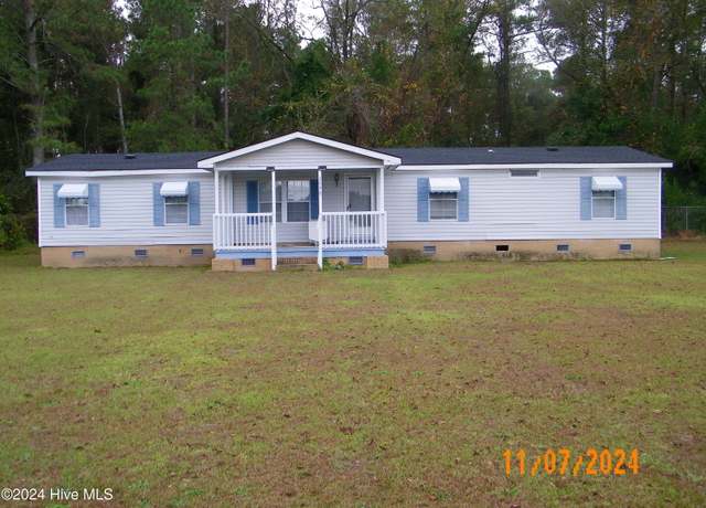 Property at 3570 Nc83 Hwy, Maxton, NC 28364, 4 beds, 2 baths