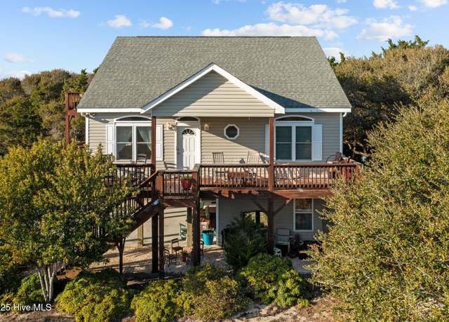 Property at 200 E Landing Dr, Emerald Isle, NC 28594, 3 beds, 2 baths