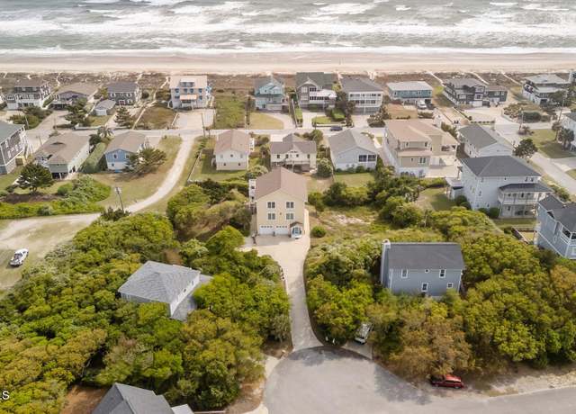 Property at 102 Oak Forest Ln, Atlantic Beach, NC 28512, 4 beds, 4.5 baths