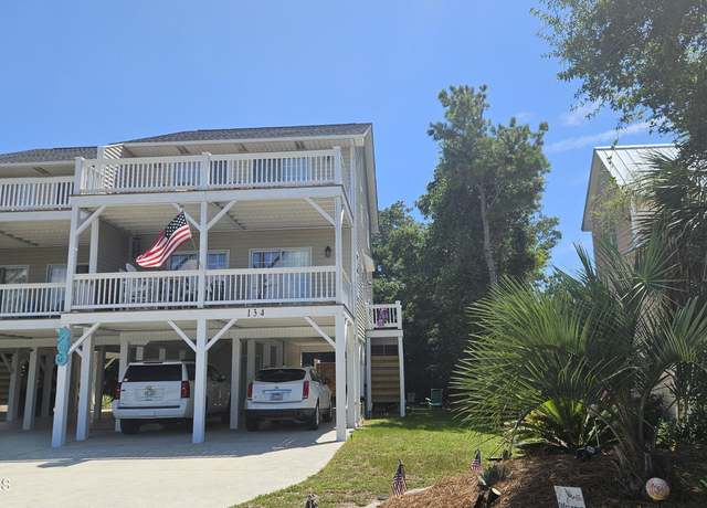Property at 134 Janell Ln S, Emerald Isle, NC 28594, 4 beds, 3 baths