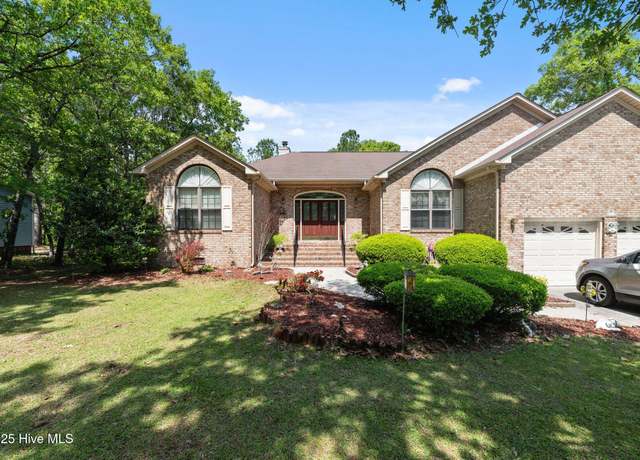 Property at 6312 Albatross Dr, New Bern, NC 28560, 3 beds, 2 baths