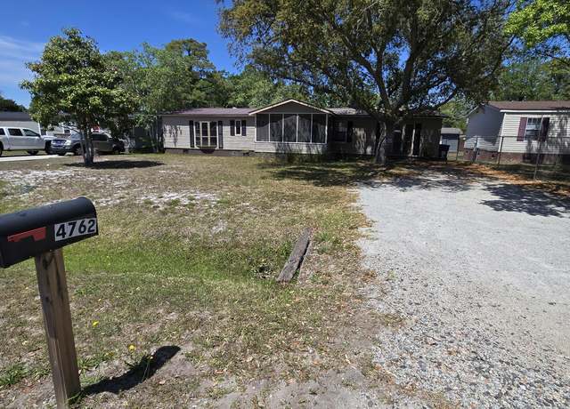 Property at 4762 Southgate Blvd SE, Southport, NC 28461, 3 beds, 2 baths