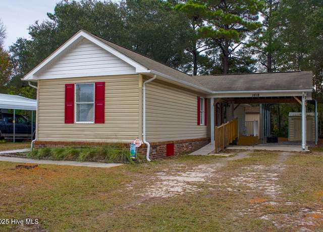 Property at 1618 Pelican Pl SW, Shallotte, NC 28470, 2 beds, 2 baths