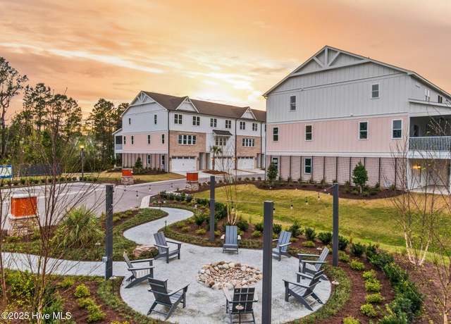 Property at 833 Anchors Bend Way, Wilmington, NC 28411, 3 beds, 2.5 baths
