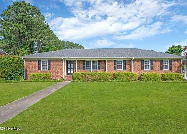 Property at 311 Prince Rd, Greenville, NC 27858, 4 beds, 3 baths