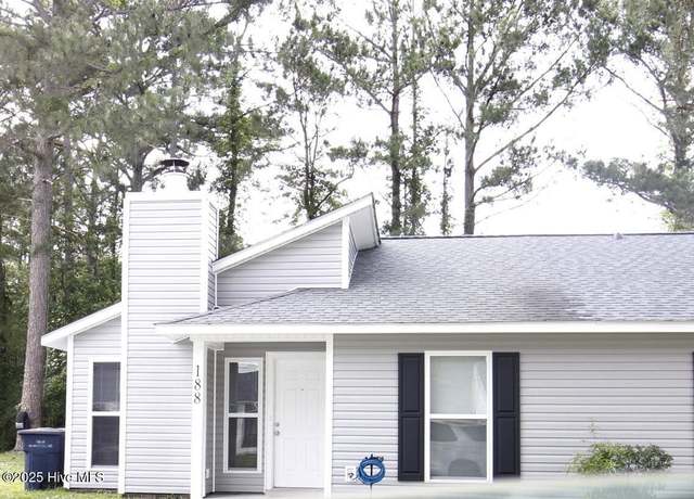 Property at 188 Village Cir, Jacksonville, NC 28546, 2 beds, 1 bath