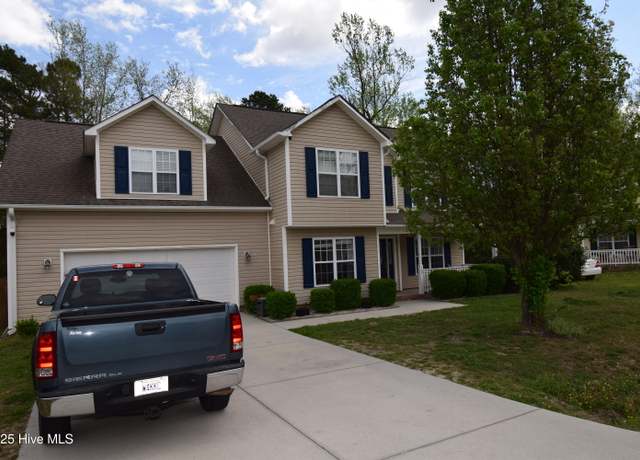 Property at 105 Daleview Ct, Richlands, NC 28574, 3 beds, 2.5 baths