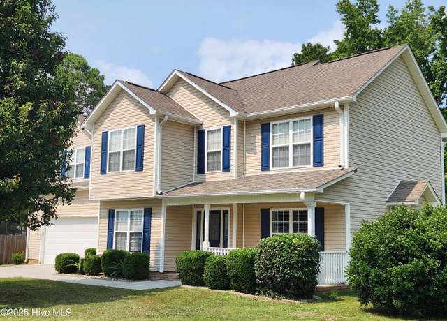 Property at 105 Daleview Ct, Richlands, NC 28574, 3 beds, 2.5 baths