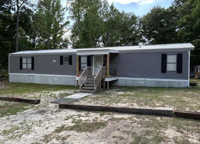 Property at 5240 Village Dr, Laurinburg, NC 28352, 3 beds, 2 baths