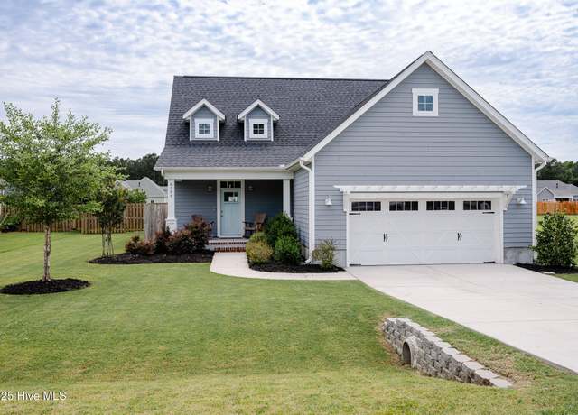 Property at 6795 Campbells Ridge Dr SE, Leland, NC 28451, 4 beds, 3.5 baths
