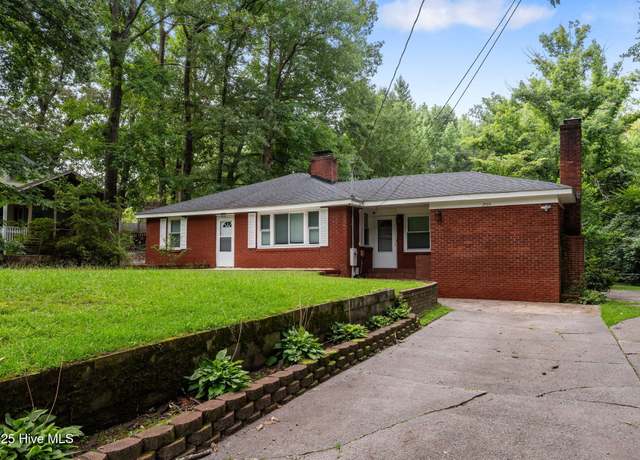 Property at 2506 Madison Cir, Greenville, NC 27858, 3 beds, 2 baths