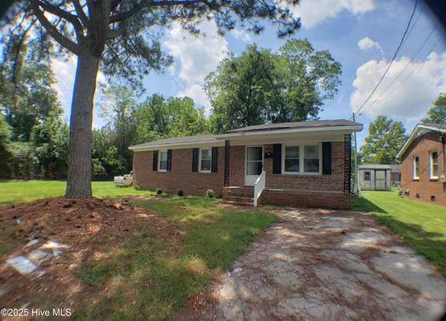 Property at 602 W 14th Ave W, Greenville, NC 27834, 3 beds, 1.5 baths