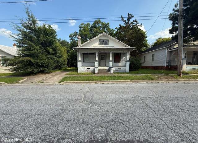Property at 1519 Broad St, Greenville, NC 27834, 3 beds, 1 bath