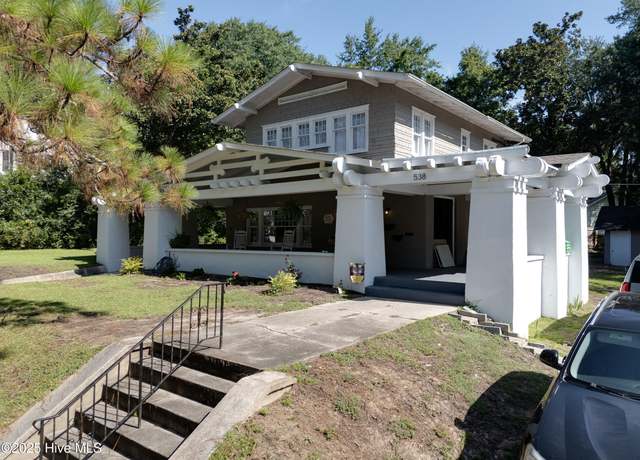 Property at 538 Main St W, Hamlet, NC 28345, 4 beds, 2 baths