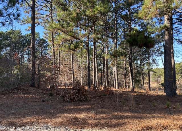 Property at 26 Kilbride Dr, Pinehurst, NC 28374