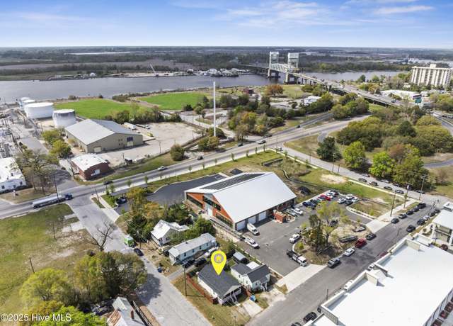 Property at 926 S 2nd St, Wilmington, NC 28401, 2 beds, 1 bath