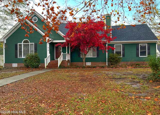 Property at 221 Ryan Way, Goldsboro, NC 27534, 3 beds, 2.5 baths