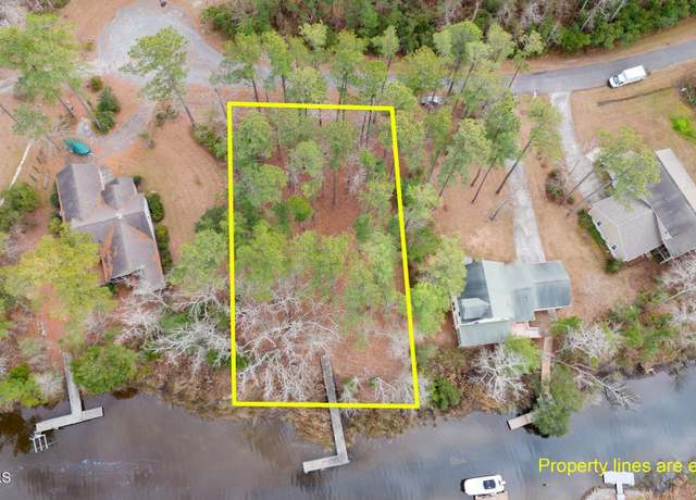 Property at 7013 Fairwinds Dr, Oriental, NC 28571