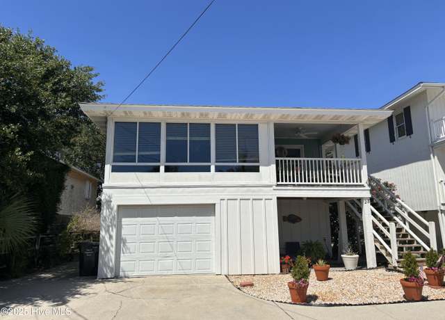 Property at 28 W Oxford St, Wrightsville Beach, NC 28480, 3 beds, 2 baths