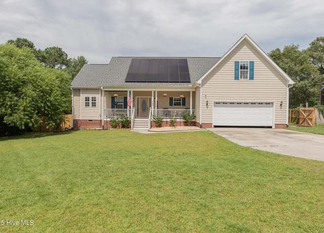 Property at 706 Daniel Lindsey Ct, Sneads Ferry, NC 28460, 3 beds, 3 baths