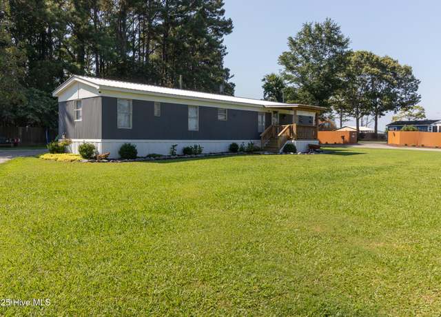 Property at 106 Pirates Trl, Elizabeth City, NC 27909, 3 beds, 2 baths