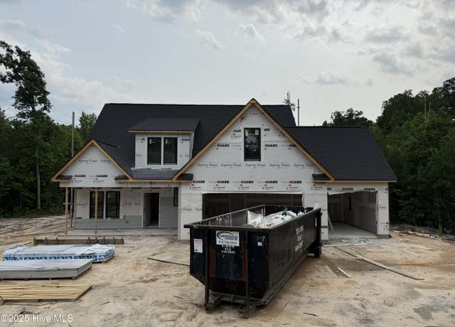 Property at 535 Harrow Dr, Carthage, NC 28327, 4 beds, 2.5 baths