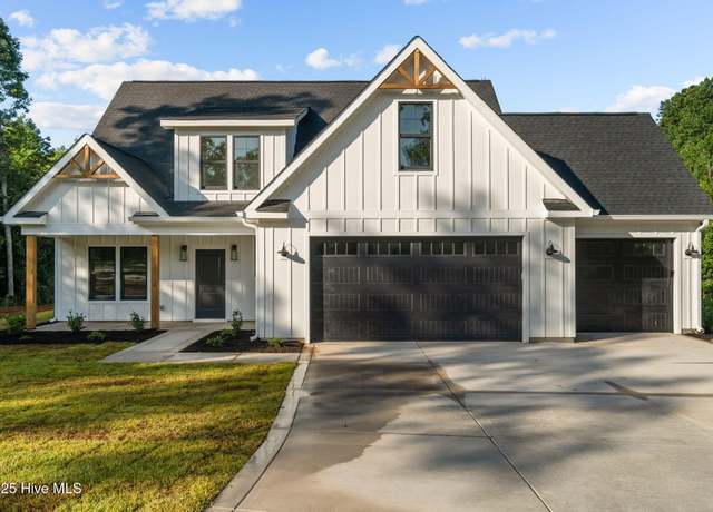 Property at 535 Harrow Dr, Carthage, NC 28327, 4 beds, 2.5 baths