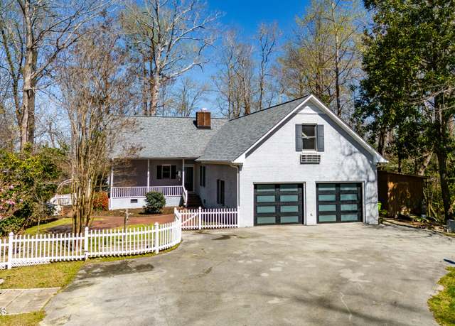 Property at 4428 Rivershore Dr, New Bern, NC 28560, 3 beds, 3 baths