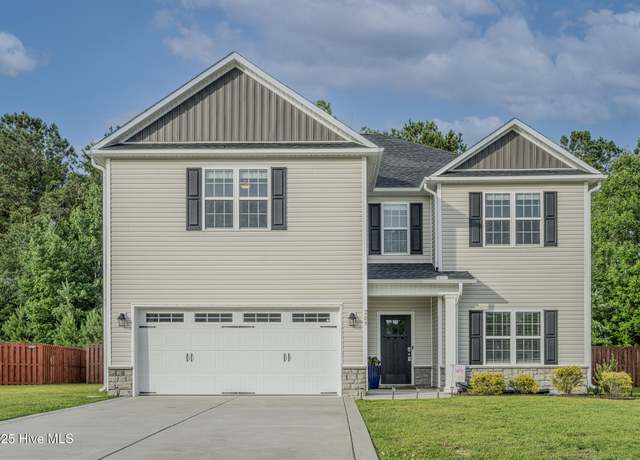 Property at 209 Gilliken Ct, Jacksonville, NC 28546, 4 beds, 3 baths