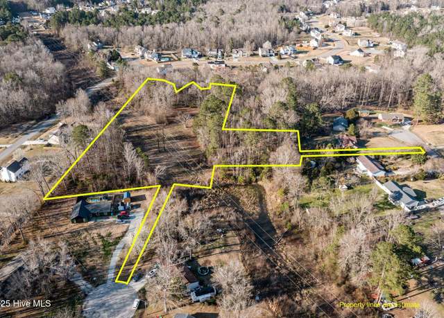 Property at 121 Meadow Trl, Jacksonville, NC 28546